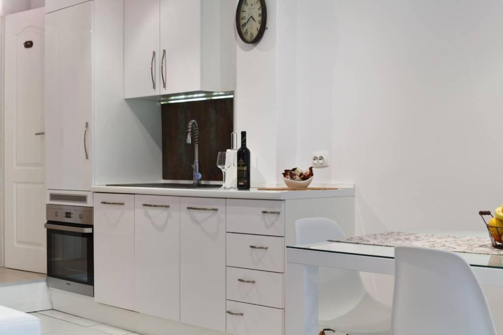 Joy4You Apt Near Beach And Center سبليت المظهر الخارجي الصورة