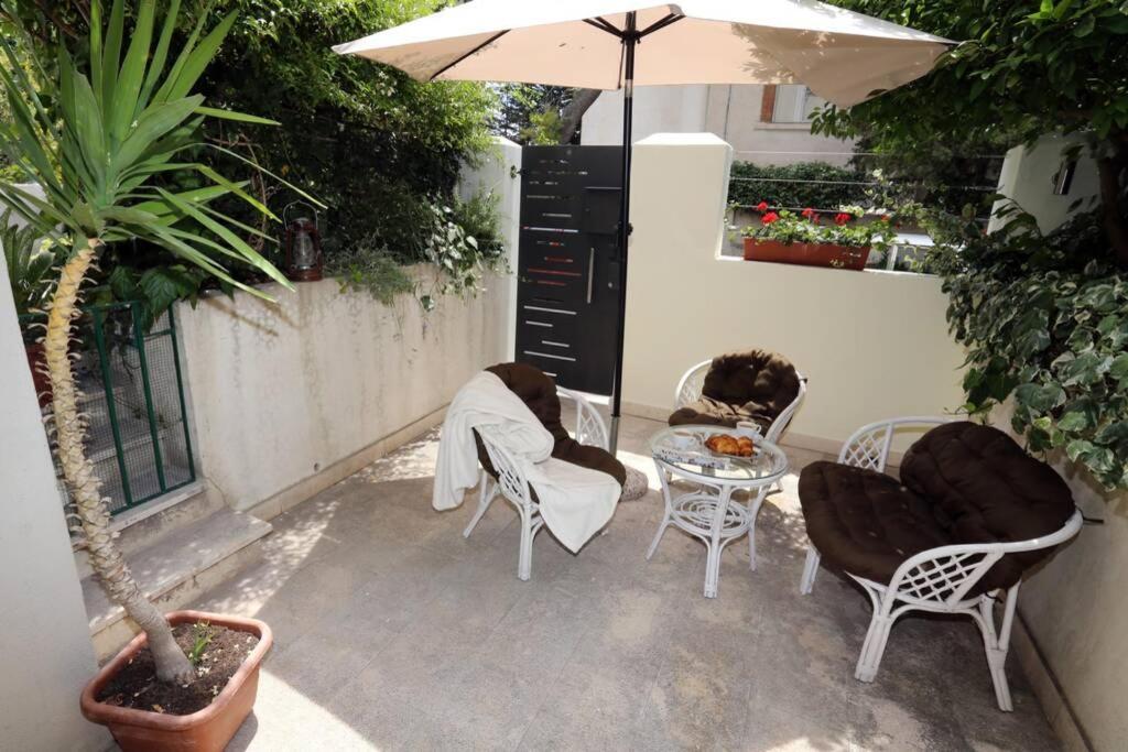 Joy4You Apt Near Beach And Center سبليت المظهر الخارجي الصورة